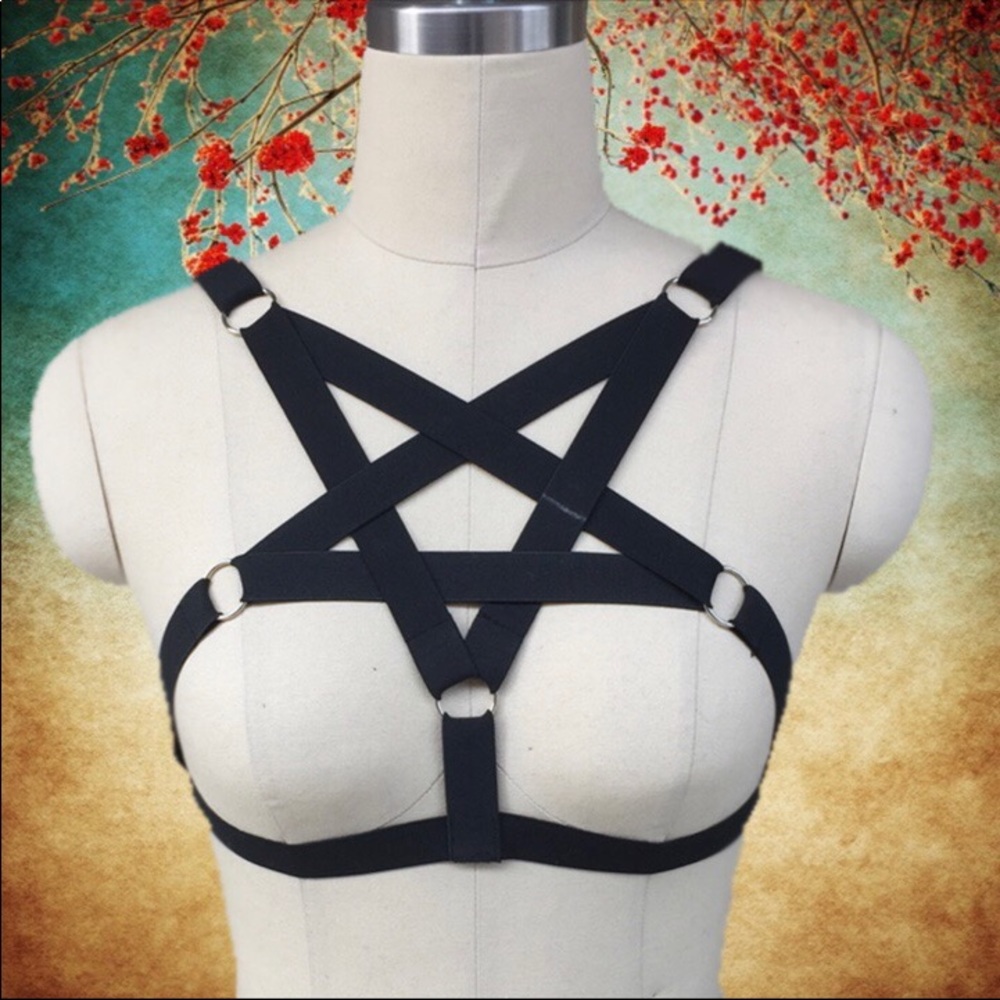 pentagram harness